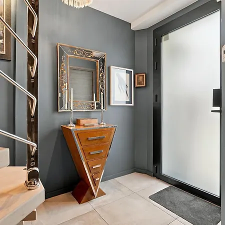 Maison Parisienne Avec Rooftop Buttes-chaumont Villa *